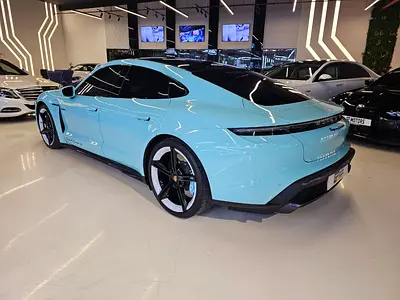 صورة 8 لـ 2021 Porsche TAYCAN