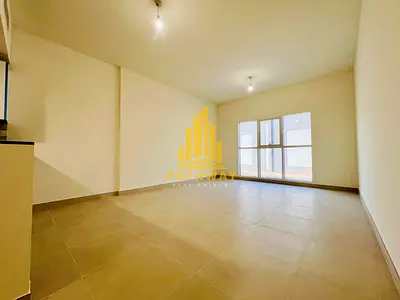Modern Studio with Amenities | Spacious & Stylish
