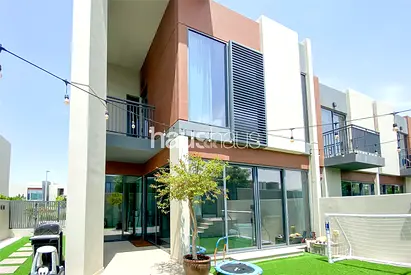 Single Row | Landscaped Garden | Near Pool