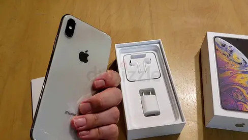 Iphone xs max 64 gb storage