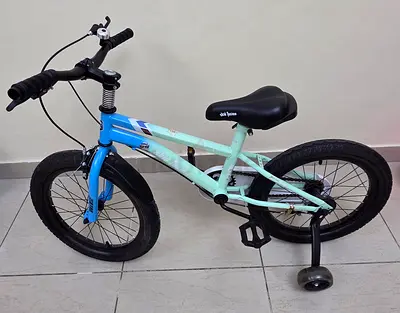 Lightweight Kids Bicycle with Training Wheels, 16-inch