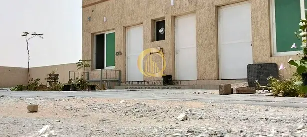 للبيع حوطة في الصجعة الصناعية S  تملك مواطني دولة الامارات ودول مجلس التعاون الخليجي  مساحة 10000 قدم  موقع مميز تاني قطعة من الشارع الجار سهلة الدخول