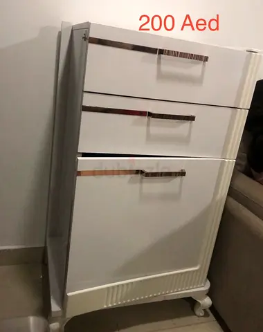 White 3-Drawer Bedside Cabinet on Wheels - Good Condition