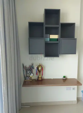 Customized wall mounted desk