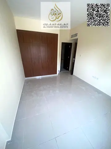 غرفة وصالة للإيجار في النعيمية 1 | 2 حمام | بلكونة | قريب جسر غلفا | 32,000 درهم