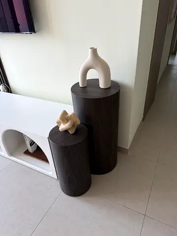 Set of 2 Round Nesting Side Tables - Dark Wood Finish