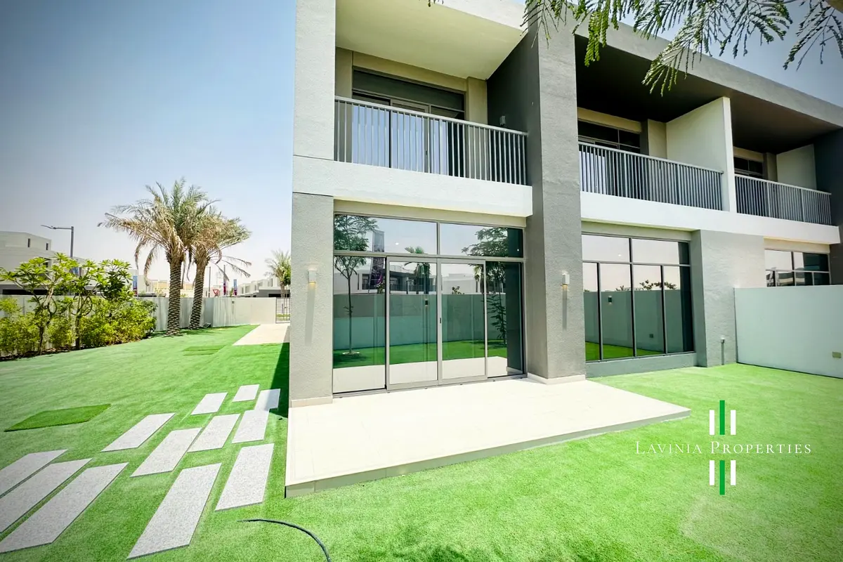 VACANT PREMIUM 5BR | CORNER VILLA | CLUBHOUSE VIEW