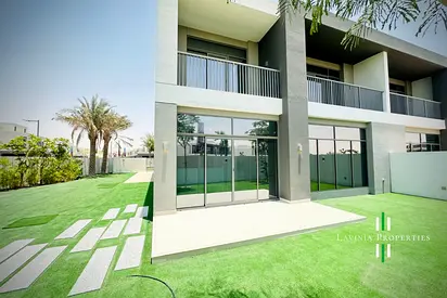 VACANT PREMIUM 5BR | CORNER VILLA | CLUBHOUSE VIEW