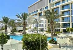 Live Where Elegance Meets the Shoreline