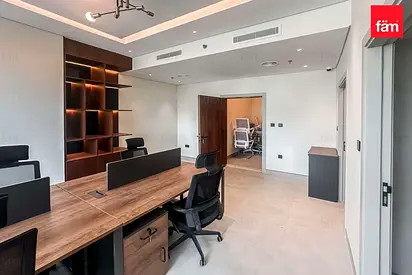 BRAND NEW FITOUT | FURNISHED | VACANT | Renovated
