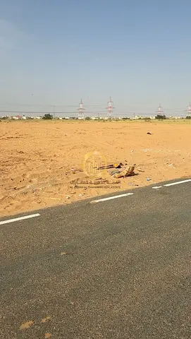Residential/commercial land for sale in Mazra'a, Al Rahmaniyah suburb. Area: 7580 sq ft.