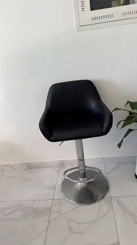 Modern Adjustable Bar Stool Chair – Black Leather (Excellent Condition)