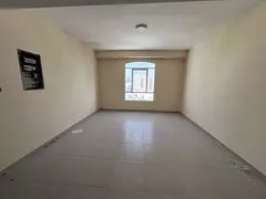 First occupancy - Two bedrooms and a living room - Central gas - Free parking - Sea view - American