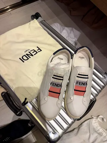 FENDI Sneaker