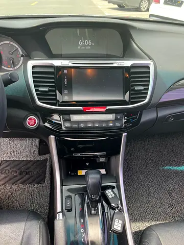 صورة مصغرة 10 لـ 2017 Honda ACCORD
