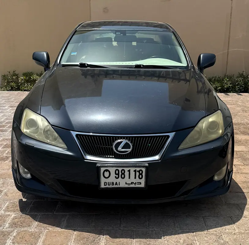 Lexus IS-Series 2008 — photo 1 of 9