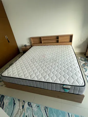 King Size Bedroom Set (180 x 200 cm) — Bed Frame, Mattress, Nightstand  Dresser