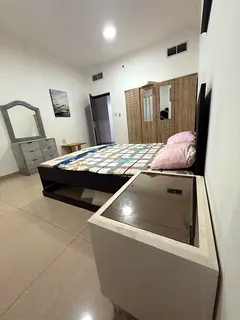 Direct owner ready to move room available Alnhdaa 2 dubia