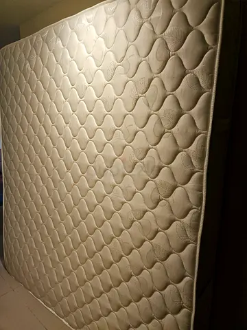 Silentnight King size mattress with 10 years warranty