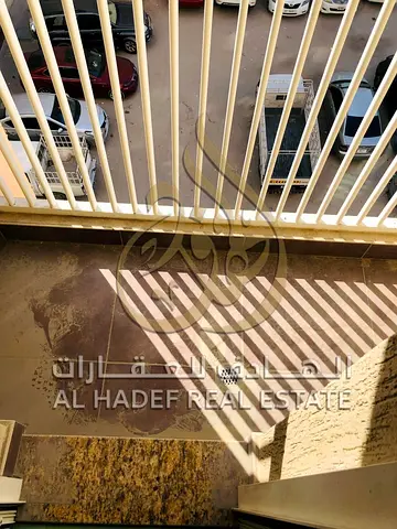 عرض لا يُقاوم في النباعة! غرفة وصالة مع شهر مجاني، بلكونة، وتأمين مؤجل لمدة 3 أشهر! الوصف العام: هل تبحث عن أفضل صفقة عقارية في الشارقة؟ نقدم لك شقة