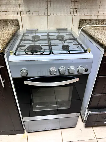 Hoover Freestanding Gas Stove with Oven - 4 Burners