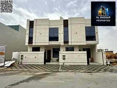 Two-story villa with a roof terrace. The price includes registration and ownership fees. It is locat