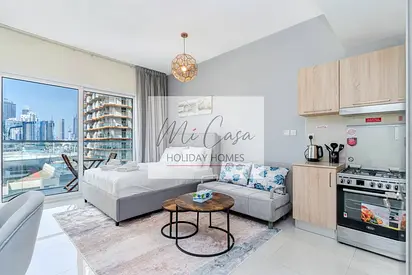 Modern Near Canal Urban Escape | Cozy & Stylish | Free Parking
