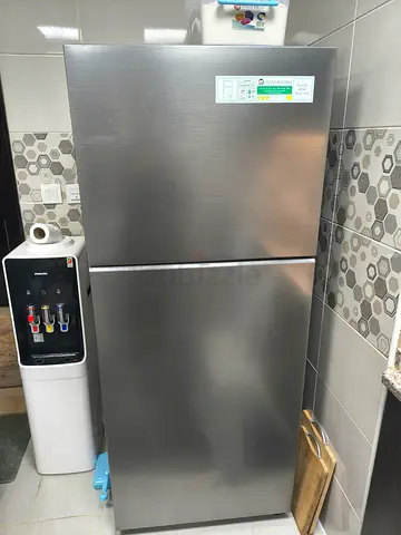 Samsung Stainless Steel Top-Freezer Refrigerator - Good Condition