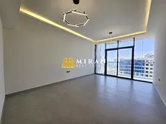 High Floor- Near to Mall - Closed Kitchen
