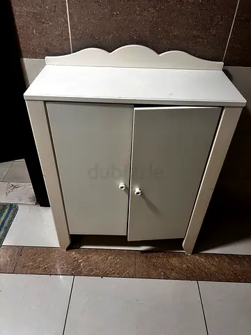 White bedside cabinet / small storage cupboard - good condition