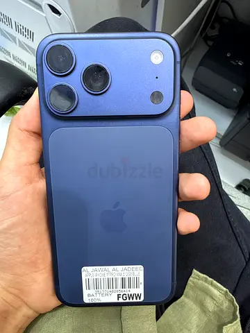 Apple iPhone 17Pro max 512GB Blue USED