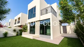 Single Row | Corner Plot | Genuine Listing