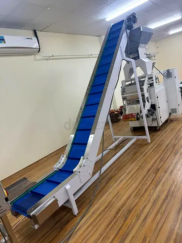 Inclined Blue Belt Conveyor with Packaging Line (Good Working Condition)