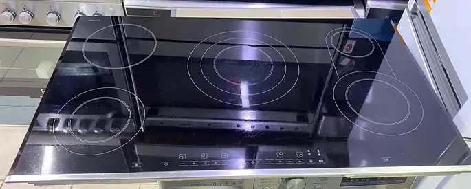 Bosch brand built in electric hob size 90cm for sale in excellent condition