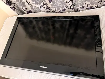 Samsung 43 inch LED TV - Good Working Condition