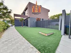 LUXURIOUS Brand New Spacious 5BHK Signature Villa All Amenities in Tilal city