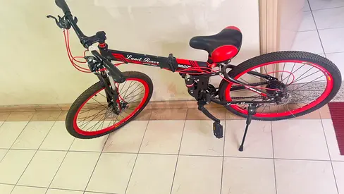 26” Red  Black Adult Mountain Bike - Good Condition