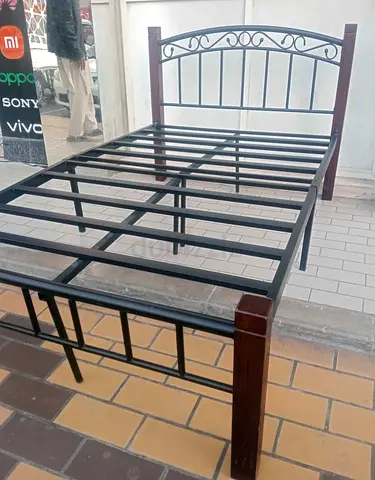 Double bed with mattress
