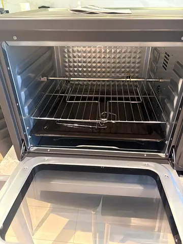 Electric Convection Oven — purchased in March used a couple of times