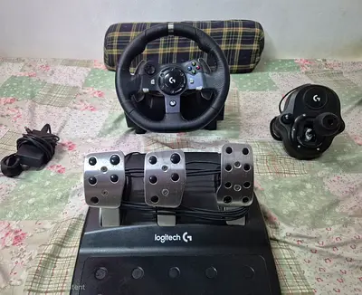 Logitech G920 Wheel, Pedals and Shifter - Good Condition