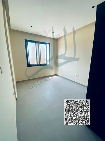 فرصه للاستثمار بنايه جديده قريبه من السوق الصيني وسيتي سنتر عجمان