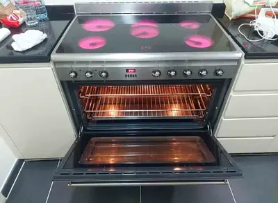 Smeg Freestanding 90cm Electric Cooking range