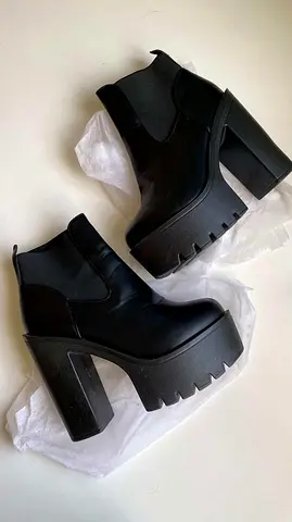 Free black shoes size 38