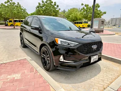 Ford Edge ST 2022 under warranty and service contract