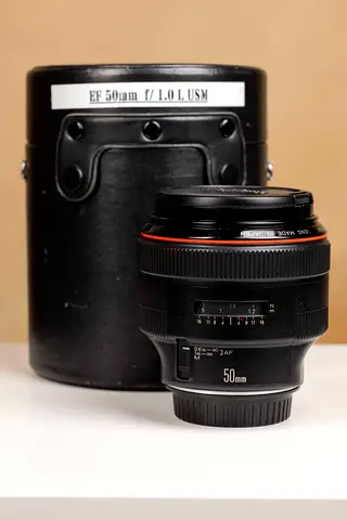 Canon EF 50mm f1.0 RARE VINTAGE