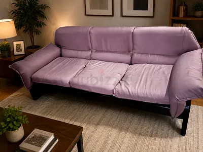 Modern 3-seater sofa for sale in a soft dusty pink tone