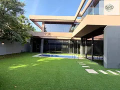 AMAZING OPPORTUNITY 5BEDROOM VILLA WITH PRIVATE POOL READ TO MOVE