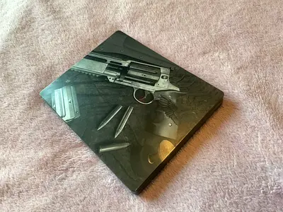 Resident evil Requiem deluxe steel book.  Excellent condition.