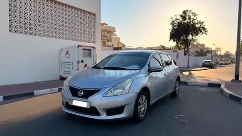 Nissan Tiida 2015 GCC Spec Mid option