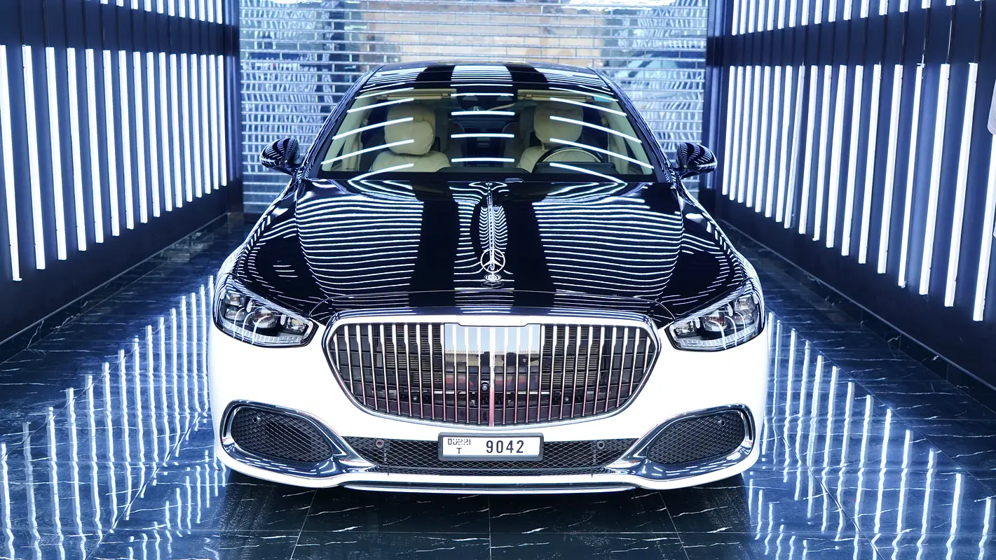 Mercedes-Benz S-Class 2022 — photo 1 of 14
